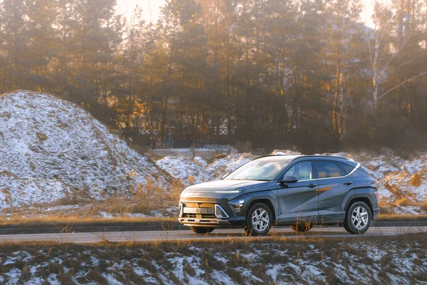 Kış sürüşü araba paslanmış.