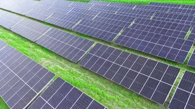 Modern veri merkezleri için güneş enerjisini destekleyen alan