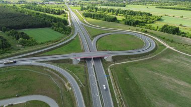 Metropolitan otoyol kavşağı hava perspektifi
