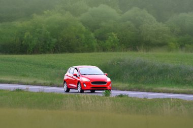 Hatchback otomobil tasarım ve teknolojiyi birleştiriyor