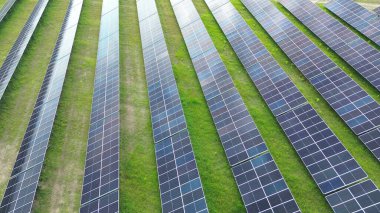 Çevre dostu güneş enerjisi sistemi inşa ediliyor