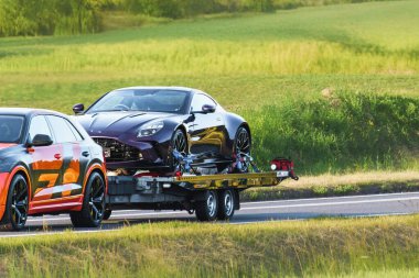 Kırsal alanda profesyonel araba taşımacılığı