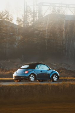 Küçük araba sürerken hareket bulanıklığı etkisi