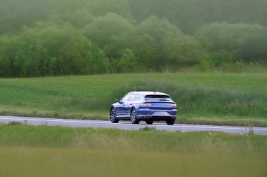 Modern vagonla otoyol sürüşü kavramı