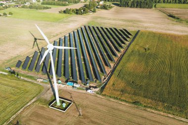 Yenilenebilir teknolojiden yeşil elektrik gücü