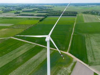 Kırsal alanda temiz enerji yel değirmeni