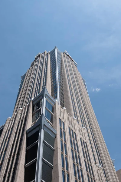 Chiaro Cielo Blu Grattacielo Edificio Uffici Charlotte North Carolina Stati — Foto Stock