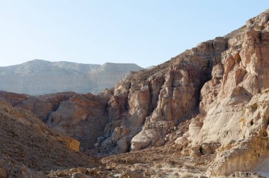 Çöldeki dağlarda güzel manzaralar