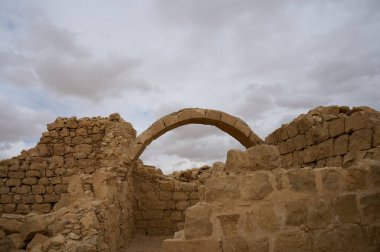 İsrail 'in kuzey Negev bölgesindeki antik bir Nabatean şehrinin kalıntıları.