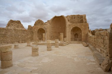 İsrail 'in kuzey Negev bölgesindeki antik bir Nabatean şehrinin kalıntıları.