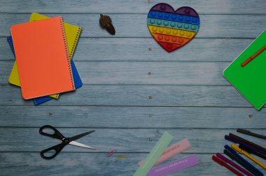 Okul konularının güzel, parlak planı.