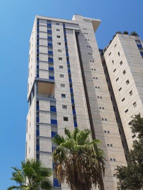 Netanya 'da yaşamak için daireleri olan çok katlı modern evler