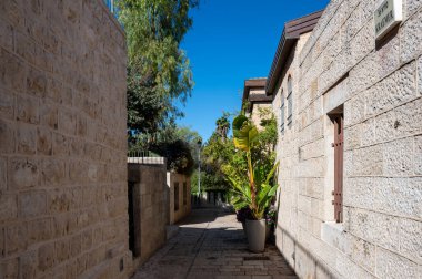  Kudüs, İsrail - 26 Kasım 2025: Moshe Montefiore 'un adını taşıyan tarihi Yamin Moshe veya Mishkenot Shaanim ilçesi. Yüksek kaliteli fotoğraf.