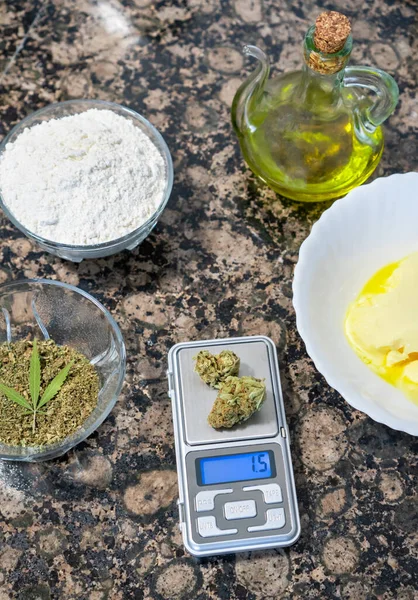 Cooking Cannabis Digital Scale Weight Dose Marijuana — Stock Photo, Image