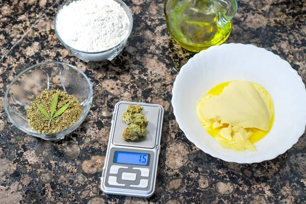 Cooking Cannabis View Digital Scale Calculate Dose Marijuana Other Ingredients — Stock Photo, Image