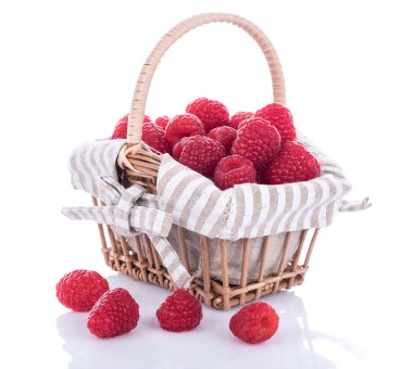 Sepette taze ahududu