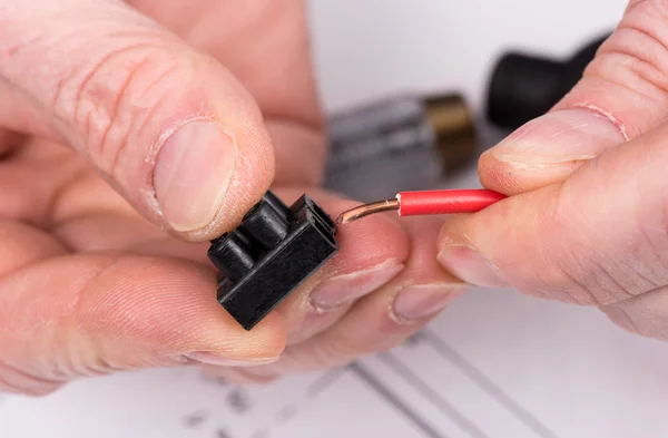 An electrician at work — Stock Photo, Image