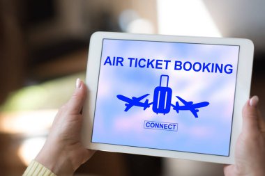 Bir uçak bileti rezervasyon kavramını gösteren tablet ekran