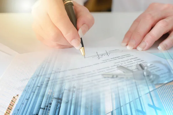 Client Signing Real Estate Contract Real Estate Agency Multiple Exposure — Stock Photo, Image