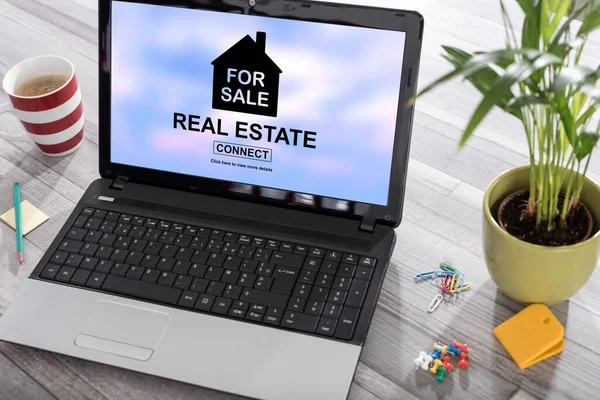 Laptop Desk Real Estate Concept Screen — Stock Photo, Image