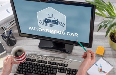 Bilgisayar ekranında otonom araba kavramı