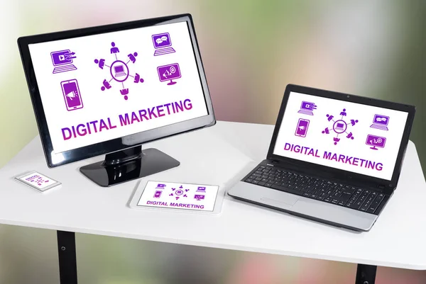 Concepto Marketing Digital Mostrado Diferentes Dispositivos Tecnología Información —  Fotos de Stock