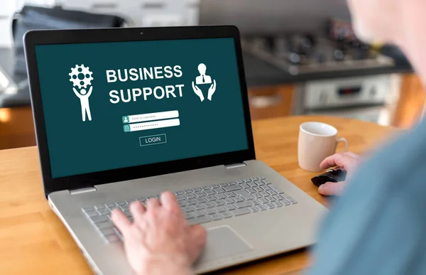 Man Using Laptop Business Support Concept Screen — Stock Photo, Image