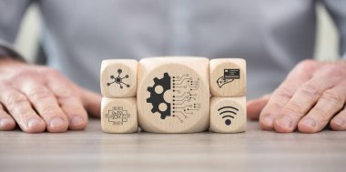 Dijital bozulma sembollü tahta bloklar