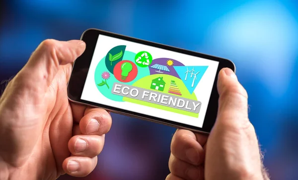 Tenere Mano Uno Smartphone Con Concetto Ecologico — Foto Stock