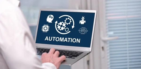 Schermo Portatile Che Mostra Concetto Automazione — Foto Stock