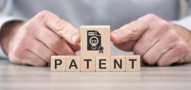 Patent kavramının sembolü olan tahta bloklar