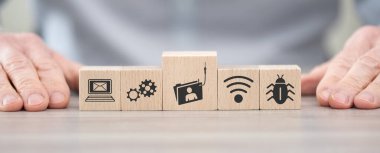 Tahta bloklar phishing sembolü ile