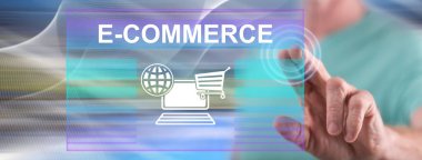Adam dokunmatik ekranda bir e-ticaret konseptine parmağıyla dokunuyor.