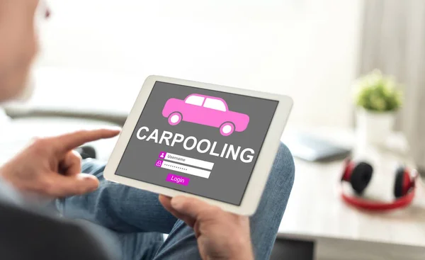 Schermo Del Tablet Che Mostra Concetto Carpooling — Foto Stock