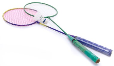 Badminton raketleri ve mekik horozu