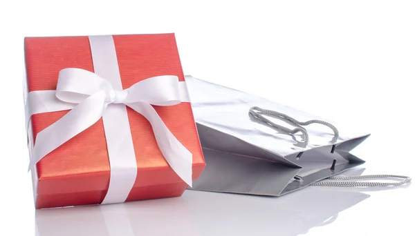 Gift with paper shopping bag — Stock Photo, Image