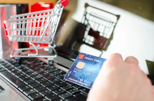 Concetto di shopping online — Foto Stock