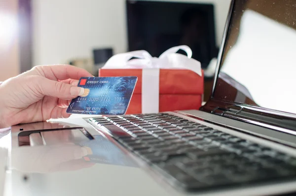 Concetto di shopping online — Foto Stock