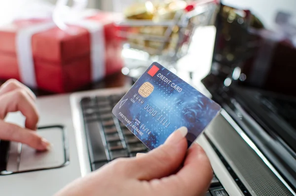 Conceito de compras online — Fotografia de Stock