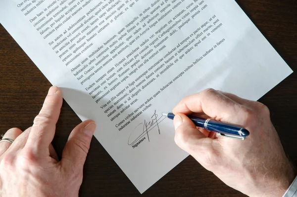 Firma del contratto — Foto Stock