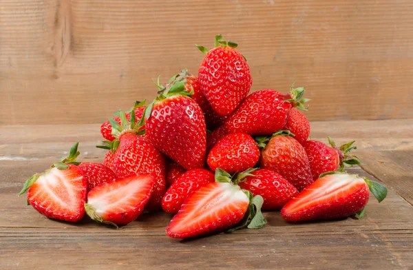 Verse aardbeien — Stockfoto