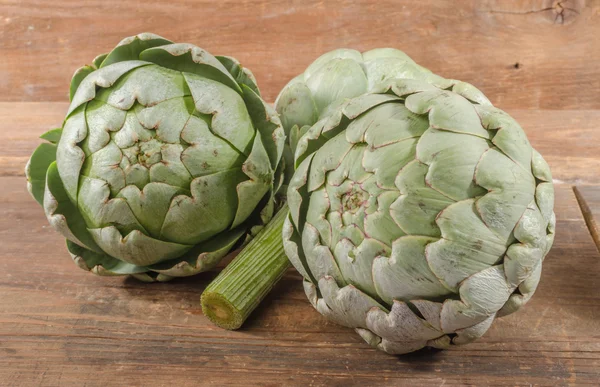 Fresh artichokes — Stock Photo, Image