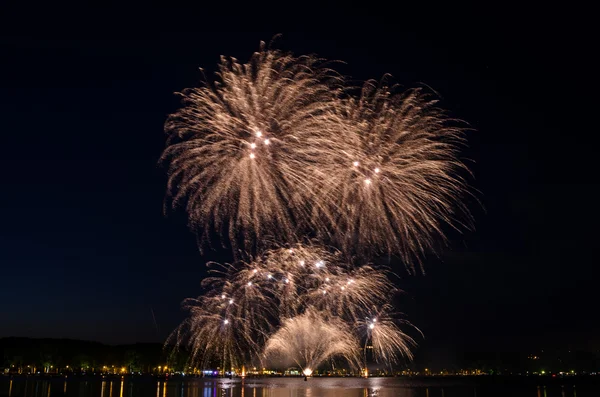 Fuegos artificiales — Foto de Stock