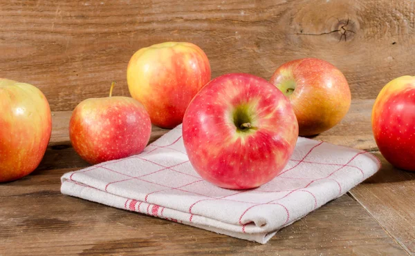 Tasty apples — Stock Photo, Image