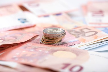 Avro banknotları ve sikkeler