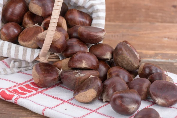 Castagne crude — Foto Stock