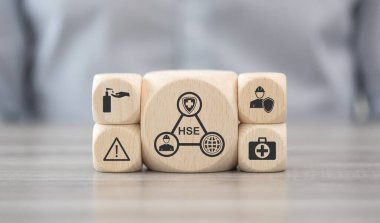 Ahşap bloklar ve onun sembolü.