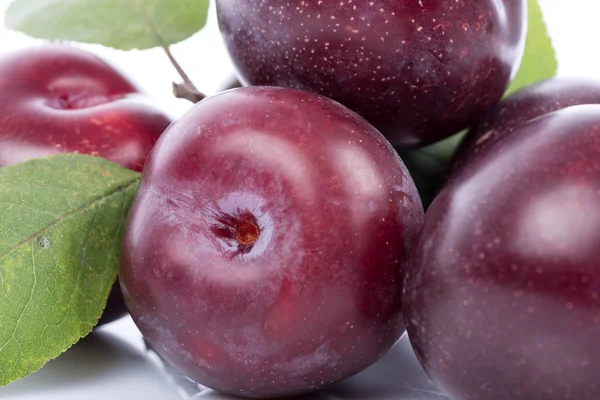 Ripe cherry plums — Stock Photo, Image