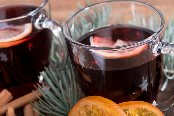 Hot red wine drinks — Stock Photo, Image