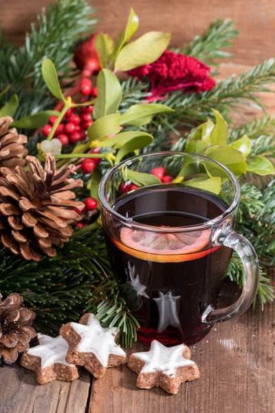 Hot red wine drink — Stock Photo, Image